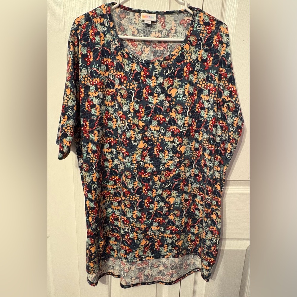 LuLaRoe Top. Size Large